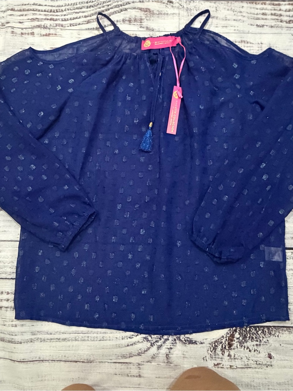 Macbeth cold shoulder blue top size small new with tag